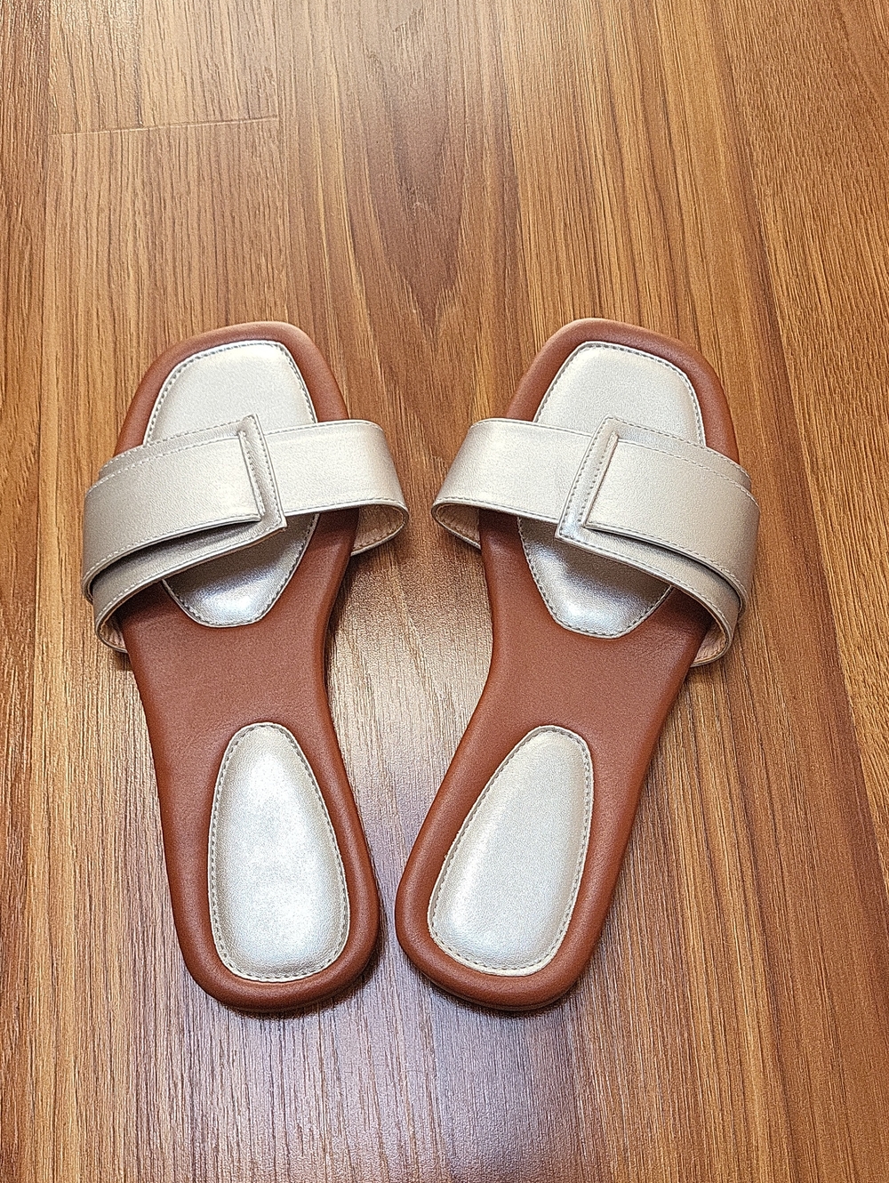 Women's Metallic Cream Slide Sandals with Brown Footbed